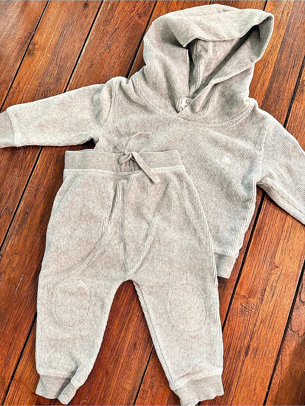 Gap Gray Hooded Footie Like New